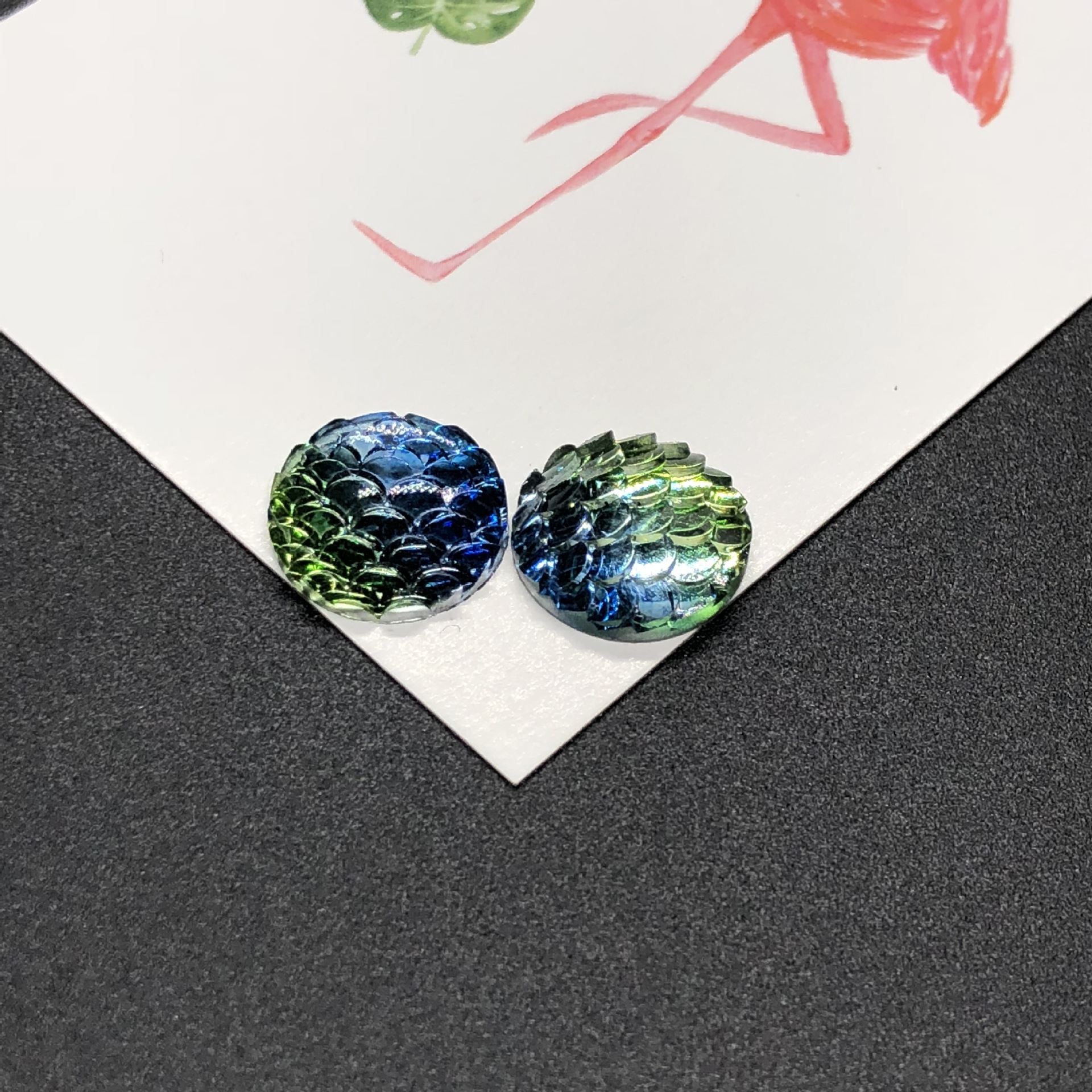 New style fish scale circle resin flat bottom patch two-color gradient dream resin diamond garment accessories diy materials