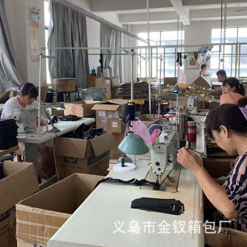 New Sunrise Fan Buckle Single-Sided Diamond Large Capacity Princess Bag Retro Clutch Bag Dinner Dress Garment Bag Film and Television Props New Sunrise Fan Buckle Single-Sided Diamond Large Capacity Princess Bag Retro Clutch Bag Dinner Dress Garment Bag Film and Television Props