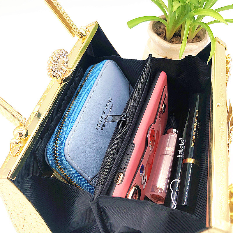 New Sunrise Fan Buckle Single-Sided Diamond Large Capacity Princess Bag Retro Clutch Bag Dinner Dress Garment Bag Film and Television Props New Sunrise Fan Buckle Single-Sided Diamond Large Capacity Princess Bag Retro Clutch Bag Dinner Dress Garment Bag Film and Television Props