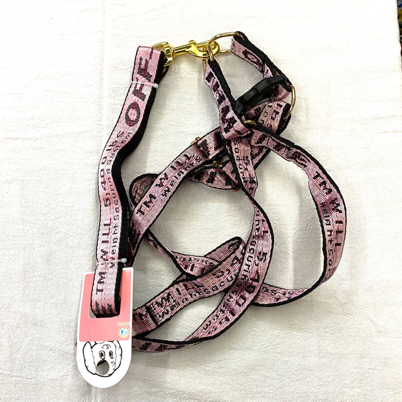 Pet Chain Popular English Letters Bandana Hand Holding Rope Source Factory Pet Chain Popular English Letters Bandana Hand Holding Rope Source Factory