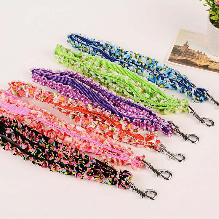 Manufacturer wholesaling pet rope satin cute small and small dogs pulling rope teddy bomei dog suit chest strap.