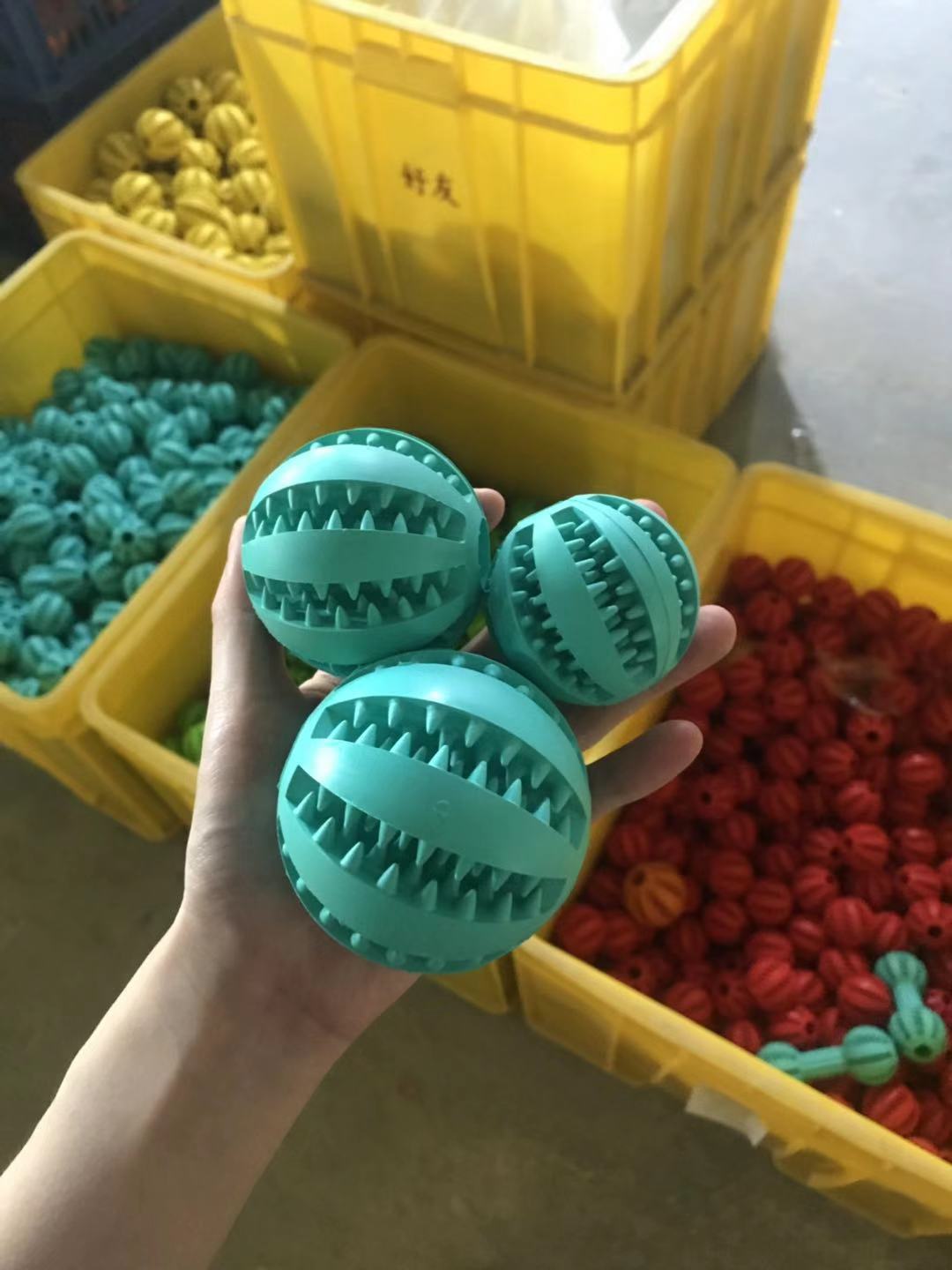 Wholesale Pet Rubber Bite-Resistant Molar Tooth Cleaning Watermelon Ball Dog Toy Small Medium Large plus-Sized Size Multi-Color Optional Wholesale Pet Rubber Bite-Resistant Molar Tooth Cleaning Watermelon Ball Dog Toy Small Medium Large plus-Sized Size Multi-Color Optional