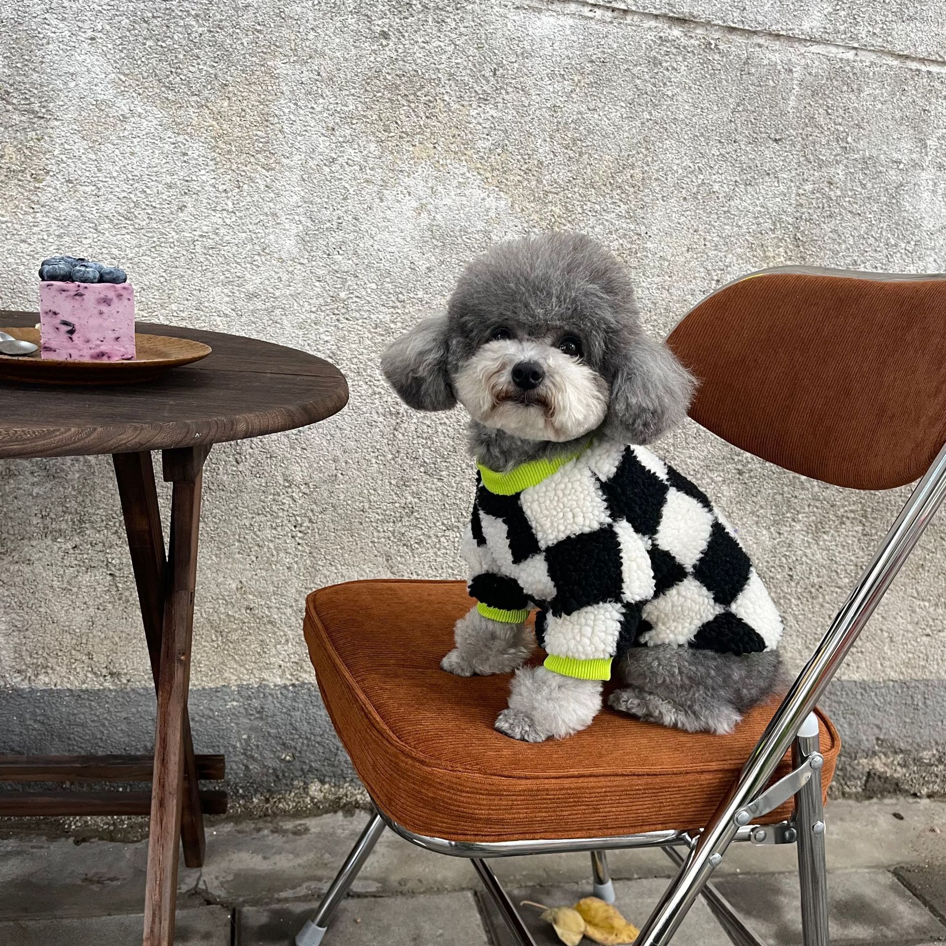Autumn and Winter Dog Clothes Wholesale Chessboard Grid Bichon Teddy Schnauzer Cat Fur Coat Pet Dog Dog Sweater Autumn and Winter Dog Clothes Wholesale Chessboard Grid Bichon Teddy Schnauzer Cat Fur Coat Pet Dog Dog Sweater