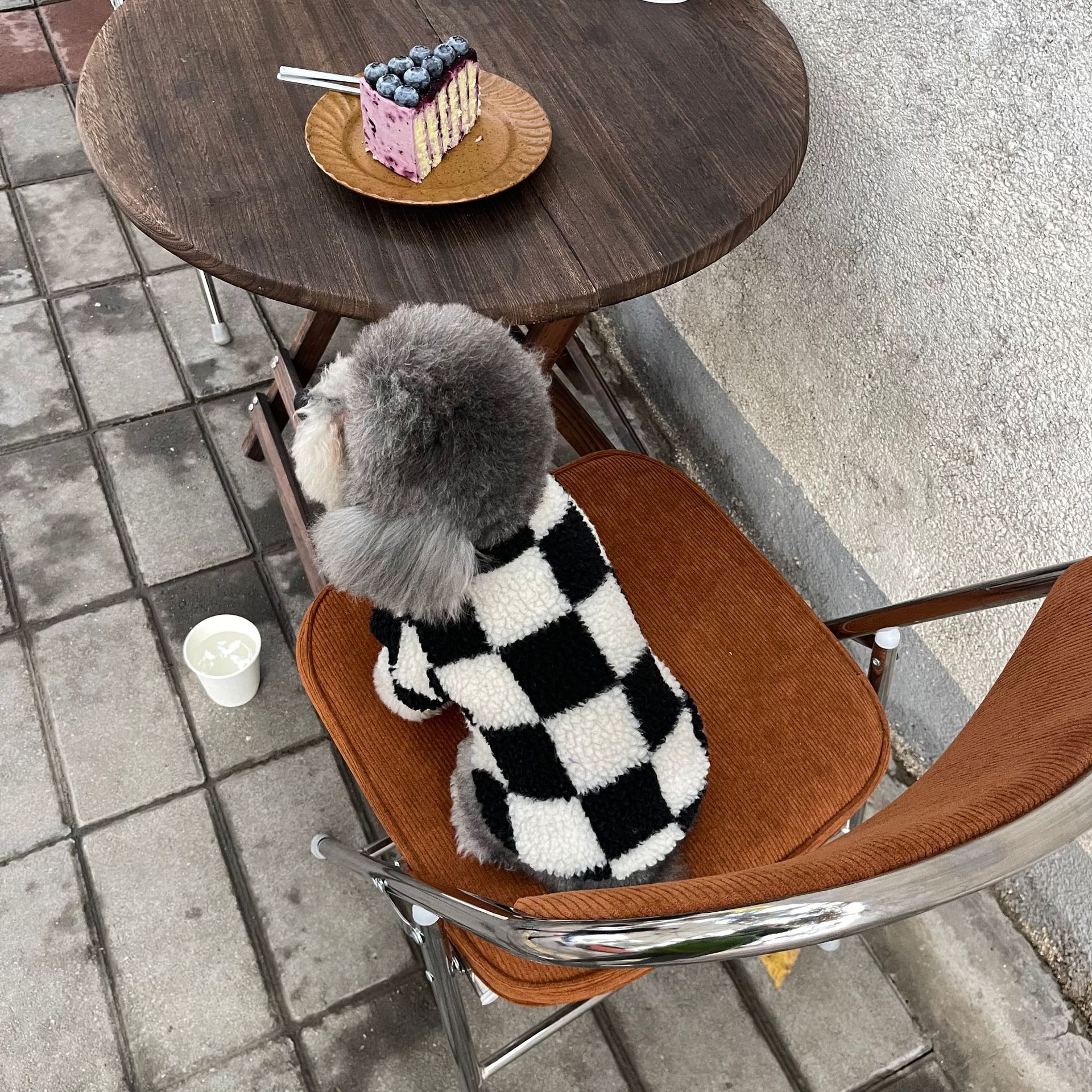 Autumn and Winter Dog Clothes Wholesale Chessboard Grid Bichon Teddy Schnauzer Cat Fur Coat Pet Dog Dog Sweater Autumn and Winter Dog Clothes Wholesale Chessboard Grid Bichon Teddy Schnauzer Cat Fur Coat Pet Dog Dog Sweater