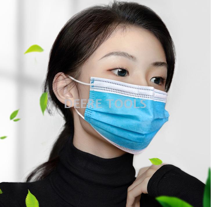 Spot 50 pieces of only three layers of disposable blue face mask muzzle and nose mask Spot 50 pieces of only three layers of disposable blue face mask muzzle and nose mask