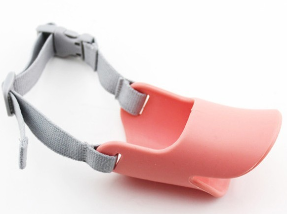 Duck muzzle a new type of dog muzzle is anti-bite and anti-bite soft plastic multi-color plastic of optional size Duck muzzle a new type of dog muzzle is anti-bite and anti-bite soft plastic multi-color plastic of optional size