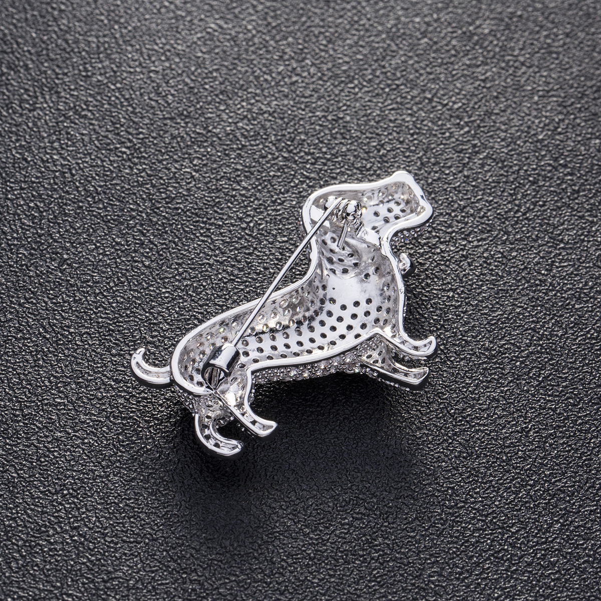 Puppy Brooch European and American Personalized Magnificent Coat Sweater Decorations Cardigan Buckle Dog Corsage Scarf Pin Accessories Puppy Brooch European and American Personalized Magnificent Coat Sweater Decorations Cardigan Buckle Dog Corsage Scarf Pin Accessories
