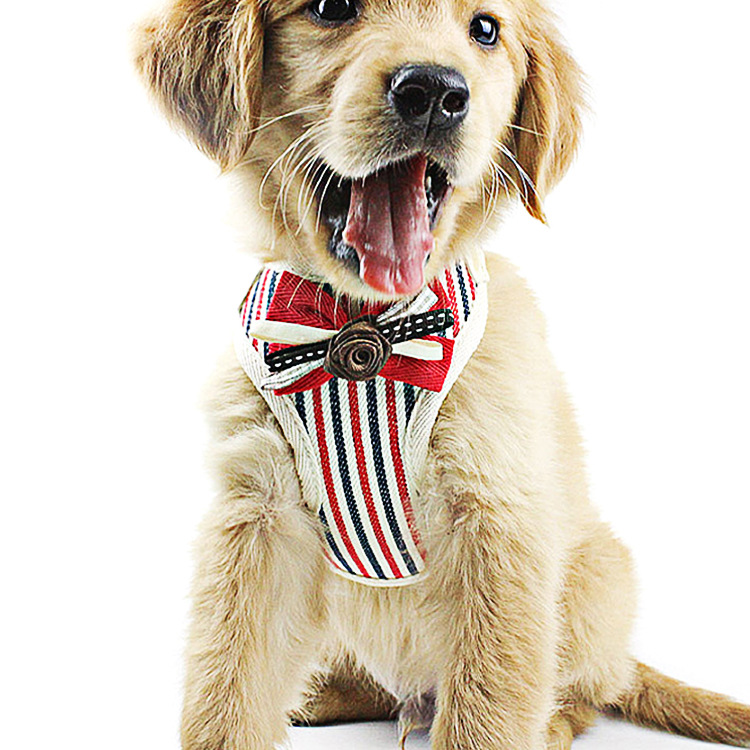 Factory direct sale of new pet chest straps breathable vest - style dog chest and back leash leash walking dog harness