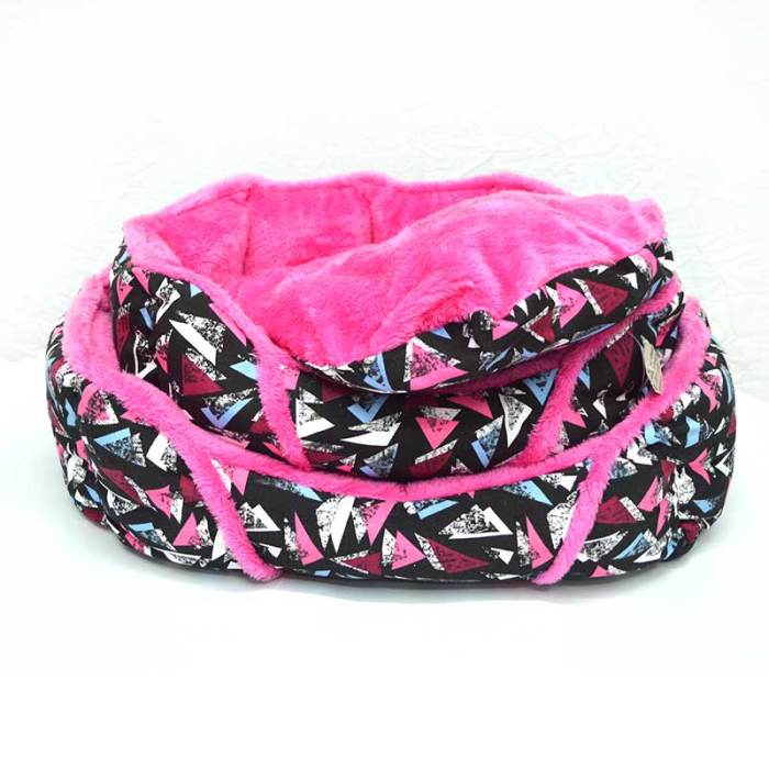 Pet nest triangle pattern.