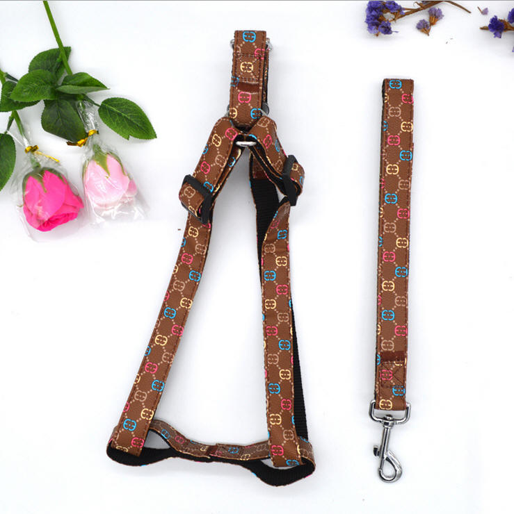 Manufacturer direct selling medium large dog pet rope PU leather high fashion rope new soft leather bra straps.