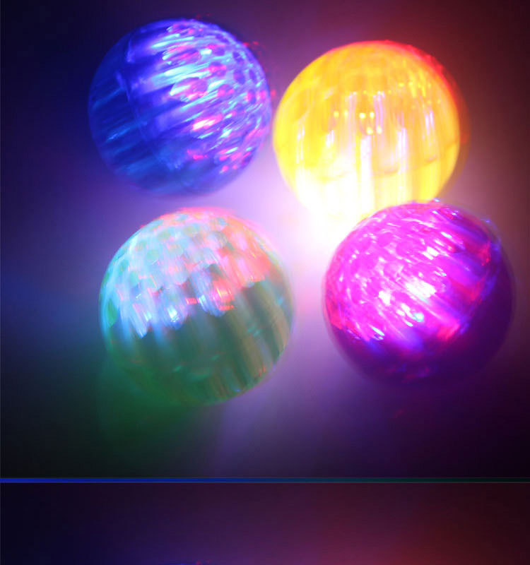Pet Toy Ball Rubber Elastic Flash Dog Toy Pet Bite-Resistant Molar Tooth Cleaning Toy Ball Pet Dog Bite Ball Pet Toy Ball Rubber Elastic Flash Dog Toy Pet Bite-Resistant Molar Tooth Cleaning Toy Ball Pet Dog Bite Ball