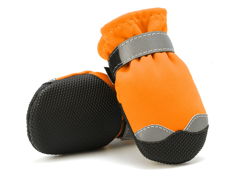 Lambeau manufacturers direct pet shoes waterproof, anti - skid wear - resisting dog snow boots cross - border hot sales four seasons