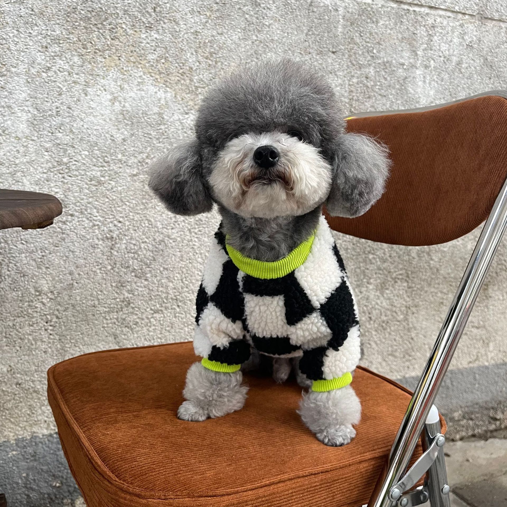 Autumn and Winter Dog Clothes Wholesale Chessboard Grid Bichon Teddy Schnauzer Cat Fur Coat Pet Dog Dog Sweater Autumn and Winter Dog Clothes Wholesale Chessboard Grid Bichon Teddy Schnauzer Cat Fur Coat Pet Dog Dog Sweater