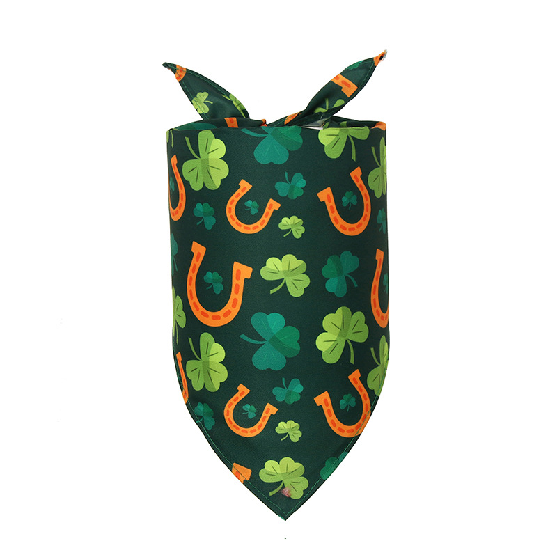 Clover St. Patrick's Day Irish Day Pet Cat Dog Triangular Binder Pet's Saliva Towel Scarf in Stock Clover St. Patrick's Day Irish Day Pet Cat Dog Triangular Binder Pet's Saliva Towel Scarf in Stock