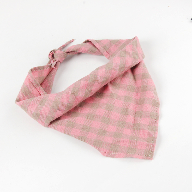 Pet&#039;s Saliva Towel Wholesale Puppy Dog Triangular Binder Plaid Printed Cat Scarf Golden Retriever Teddy Triangular Binder