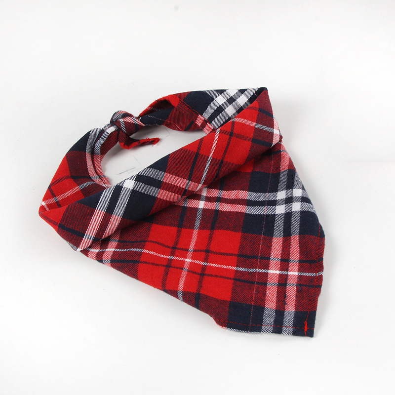 Pet&#039;s Saliva Towel Wholesale Puppy Dog Triangular Binder Plaid Printed Cat Scarf Golden Retriever Teddy Triangular Binder