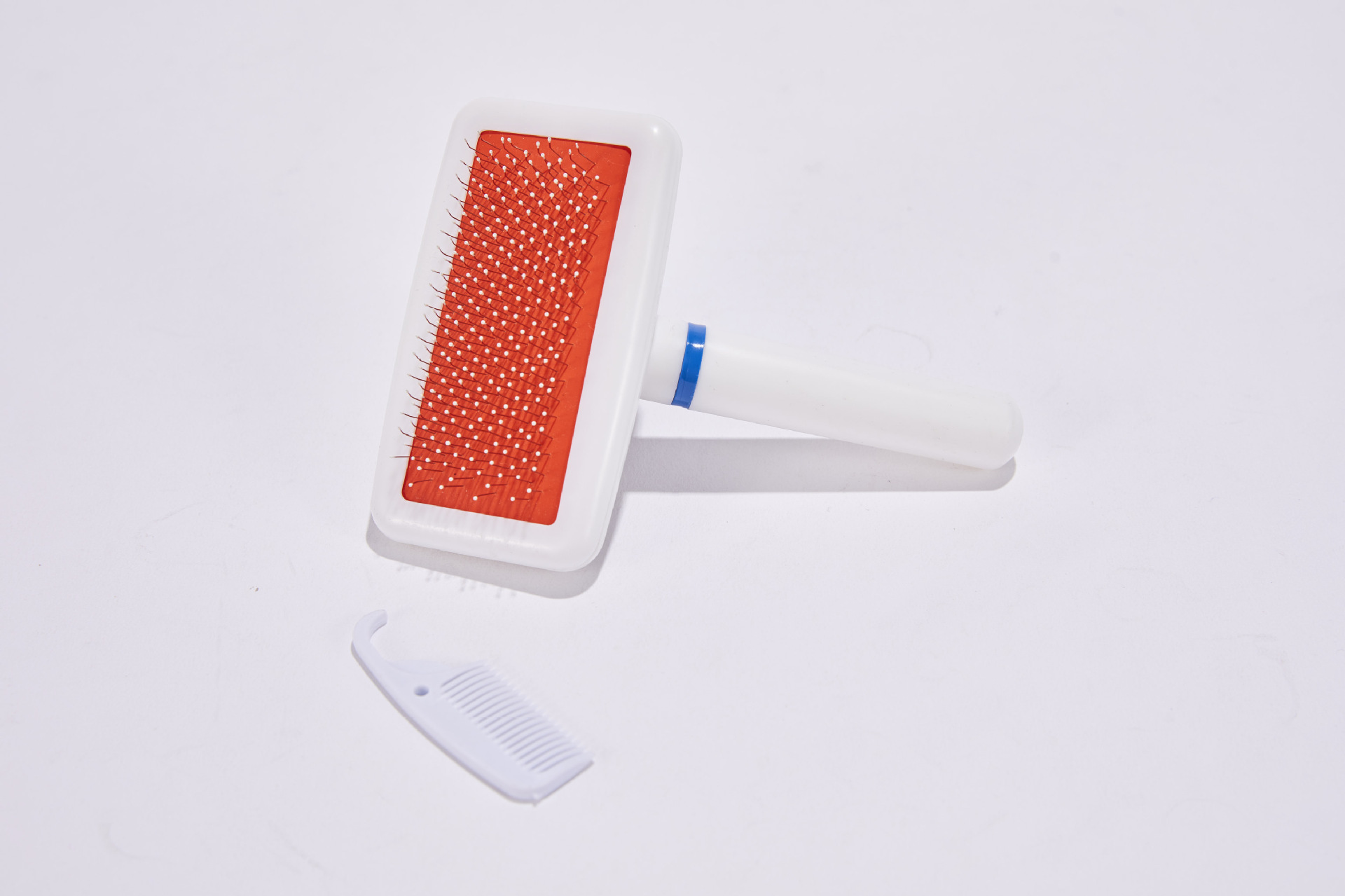 Manufacturers direct sale pet comb promotion white air bag needle comb brush Manufacturers wholesale