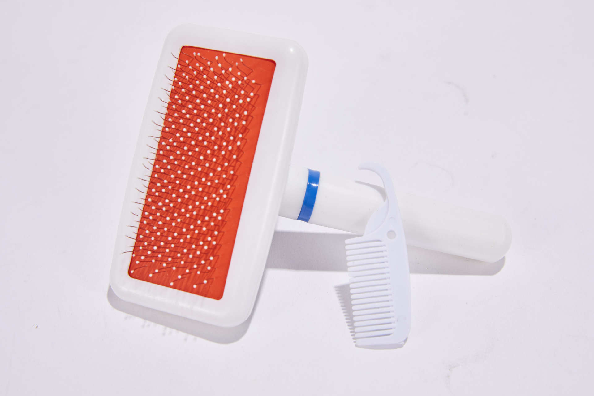 Manufacturers direct sale pet comb promotion white air bag needle comb brush Manufacturers wholesale