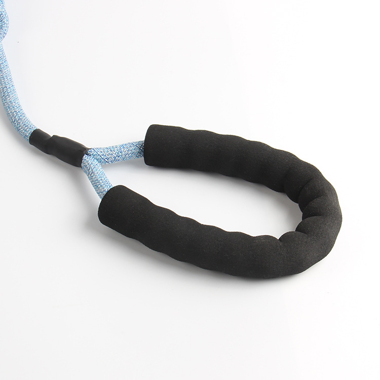 Hot Selling Pet Leash Dog Breast Strap Small and MediumSized Dogs round Rope Chest Back Traction Supplies Whole