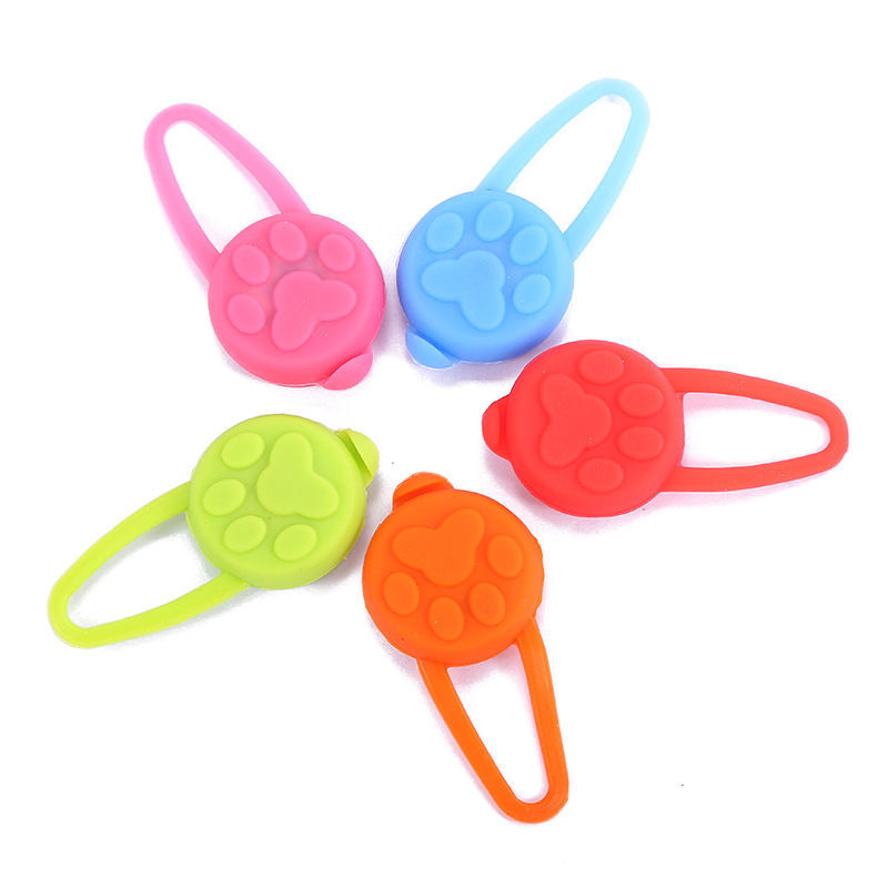 PET Soft Silicone Collar Bell Led Light Flasher Chest Back Luminous Pendant Night Safety Light Walking Cat Dog Supplies