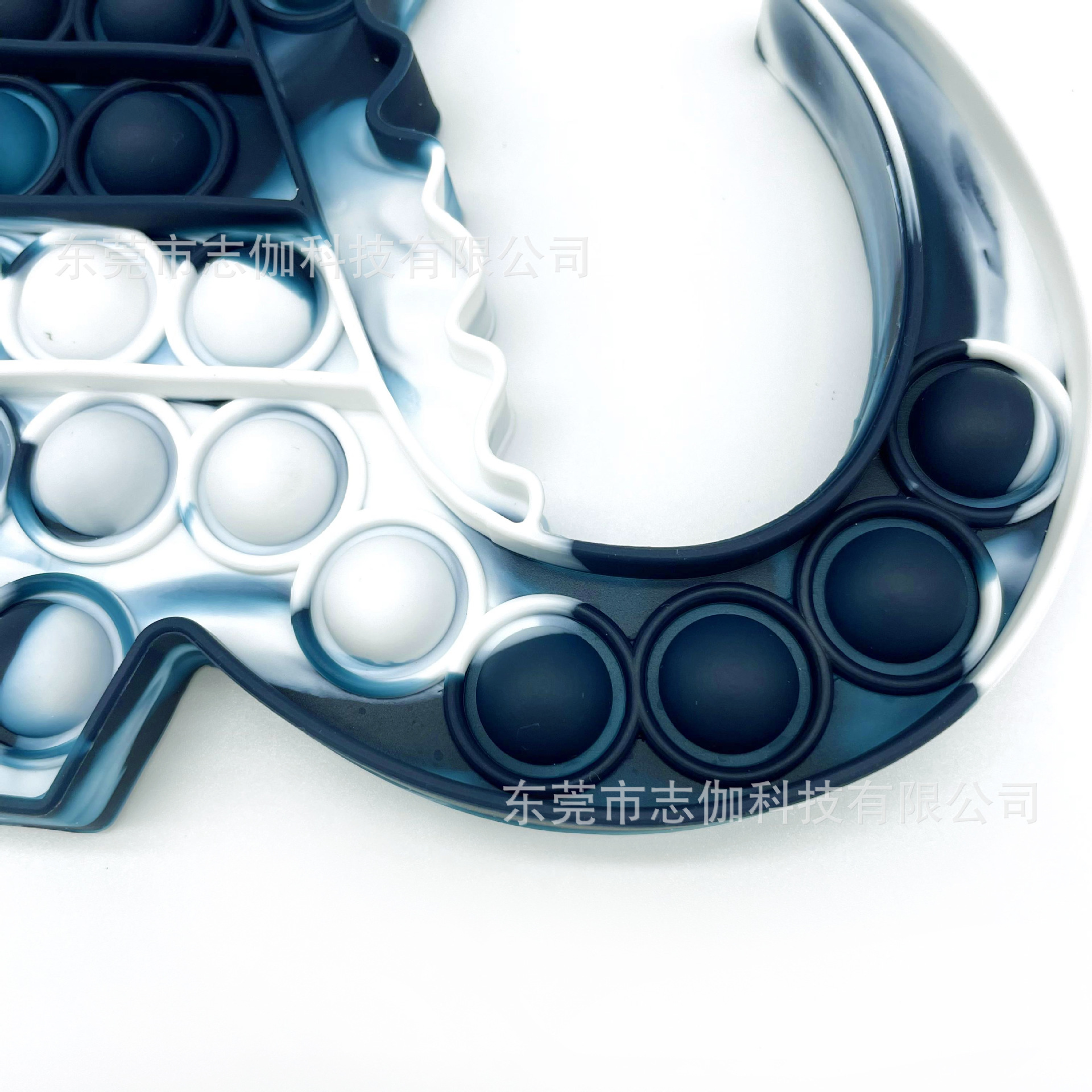 Cross-Border New Arrival Rat Killer Pioneer Optimus Prime Godzilla Transformers Bumblebee Dog White Head Carving Tie-Dye Decompression Toy