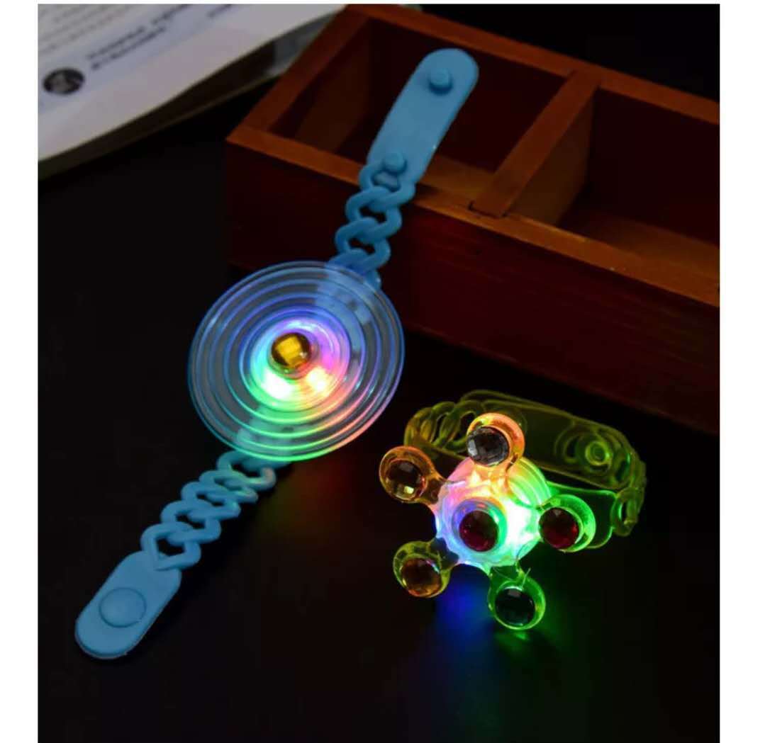 Children's Luminous Toys Gyro Ring Flash Rotating Gyro Bracelet Floor Push Stall Night Market Small Toy Gift Children's Luminous Toys Gyro Ring Flash Rotating Gyro Bracelet Floor Push Stall Night Market Small Toy Gift