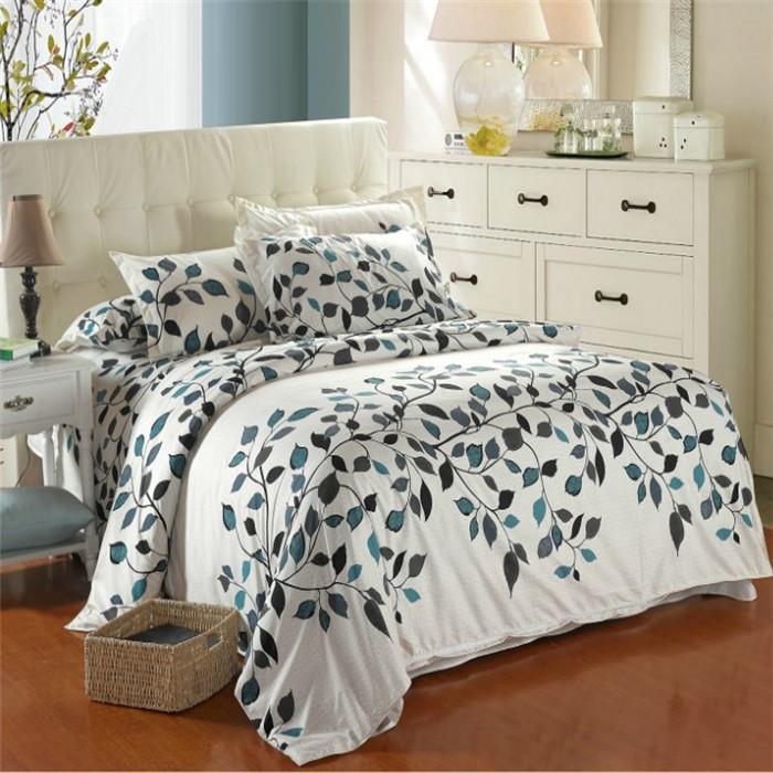 Four four set wholesale does not fade velvet wedding bedding sheet sets on sale