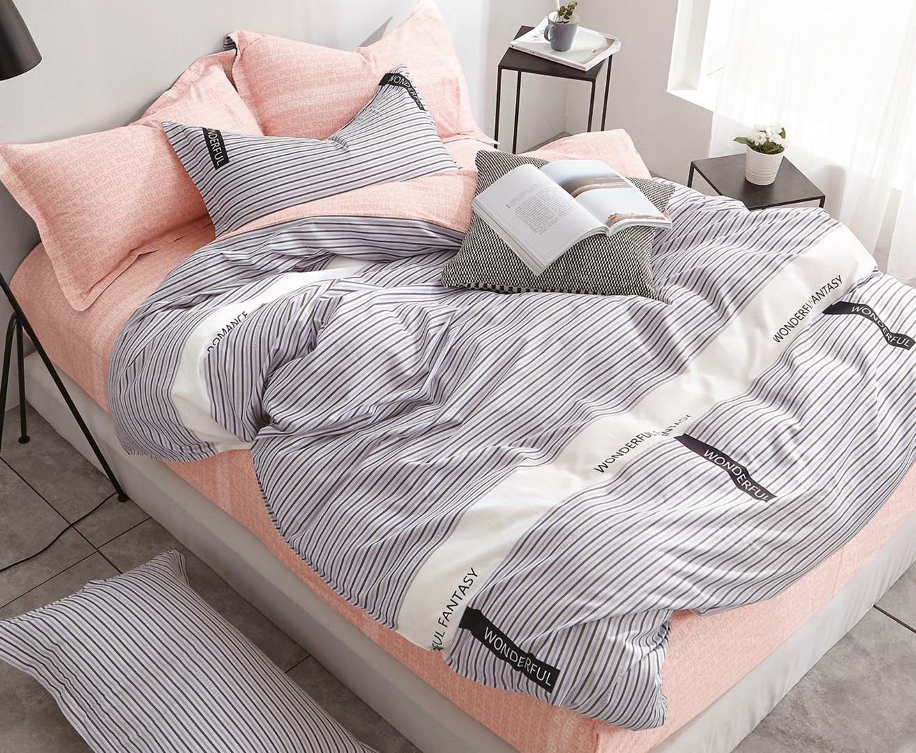 Gong satin-cotton four-piece wedding bedding wholesale autumn winter foreign trade students double home textile Gong satin-cotton four-piece wedding bedding wholesale autumn winter foreign trade students double home textile