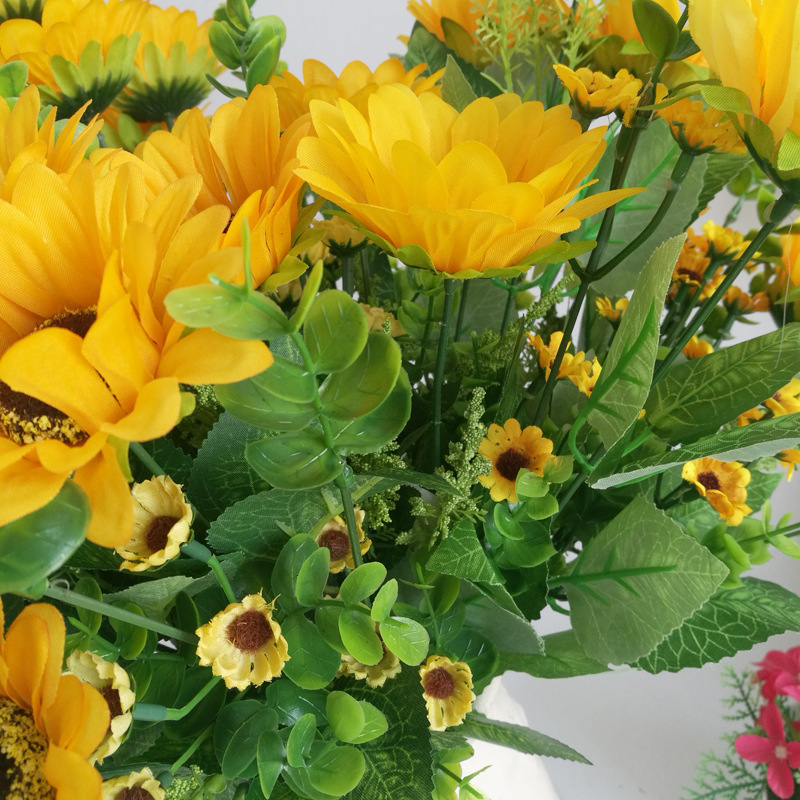 Factory Direct Supply 12 Fork Simulation SUNFLOWER Sunflower Hand Holding Silk Flower Wedding Props Interior Decoration