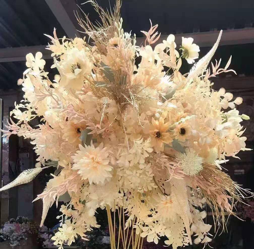 Wedding flower  Hotel Wedding Hall Layout Ornamental Flower Wedding Flower Bouquet Flower Factory in Stock Batch