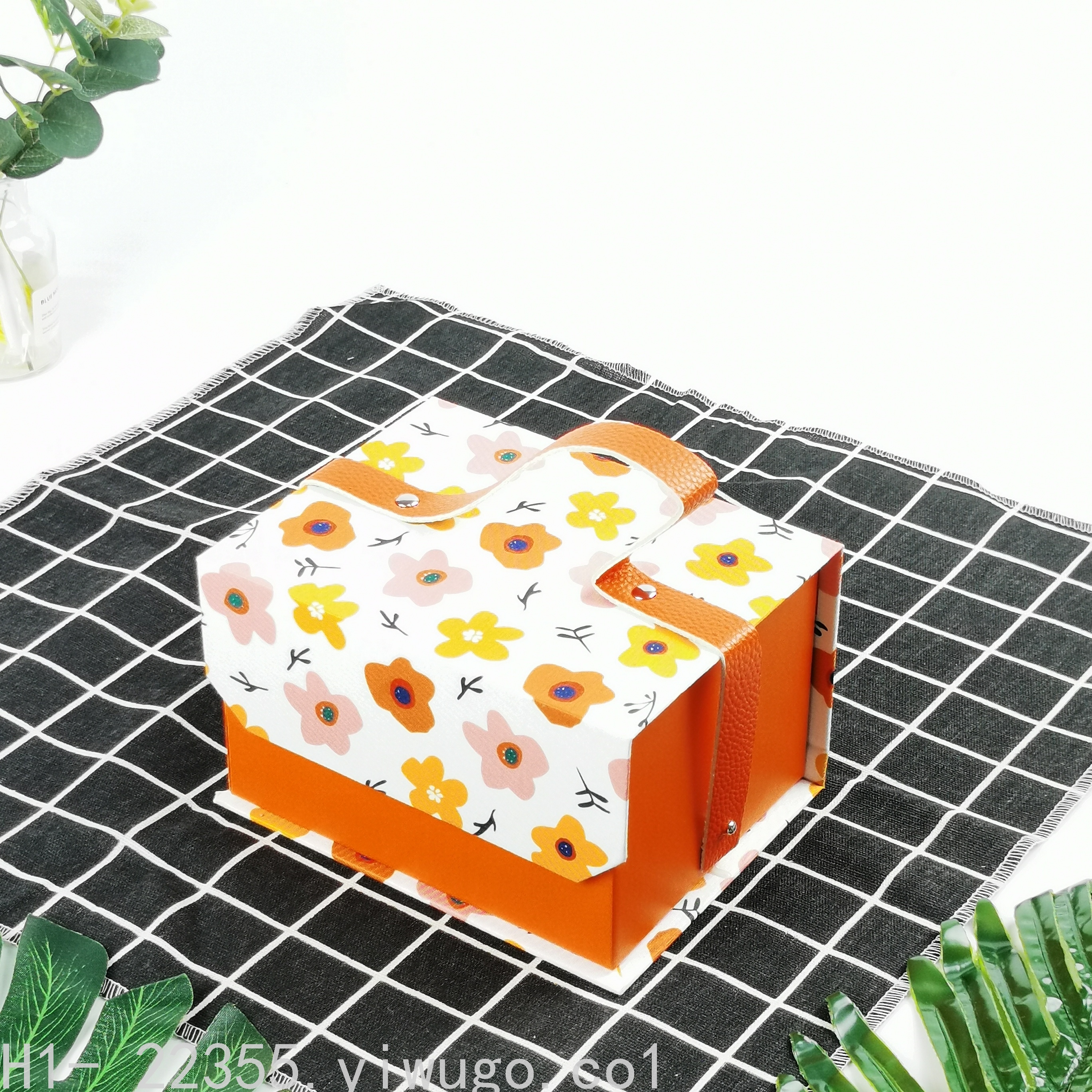 Spot Hand Gift Box Wedding Candies Box Valentine's Day Gift Box Wedding Gift Box Anniversary Gift Box Spot Hand Gift Box Wedding Candies Box Valentine's Day Gift Box Wedding Gift Box Anniversary Gift Box