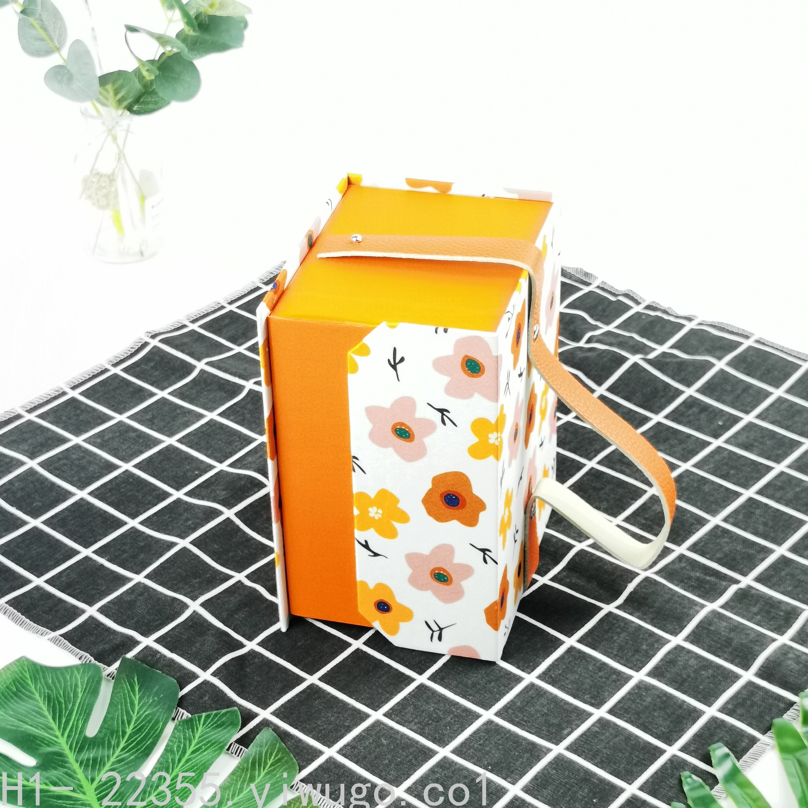 Spot Hand Gift Box Wedding Candies Box Valentine's Day Gift Box Wedding Gift Box Anniversary Gift Box Spot Hand Gift Box Wedding Candies Box Valentine's Day Gift Box Wedding Gift Box Anniversary Gift Box