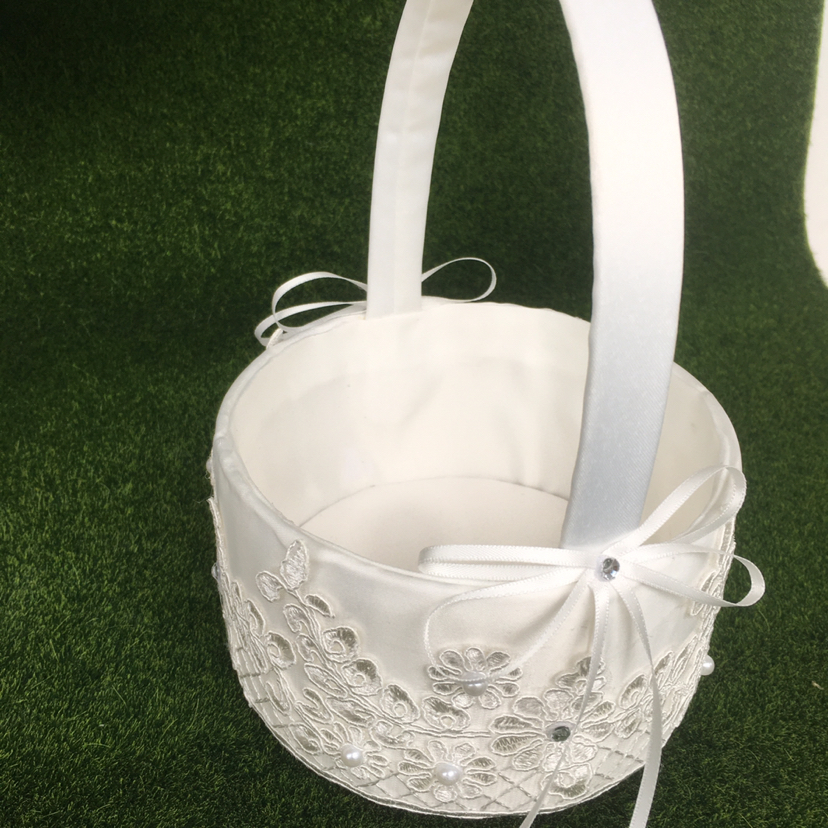 Factory Direct Sales Bridal Basket Wedding Flower Baskets Stable Supply Wholesale Customization
