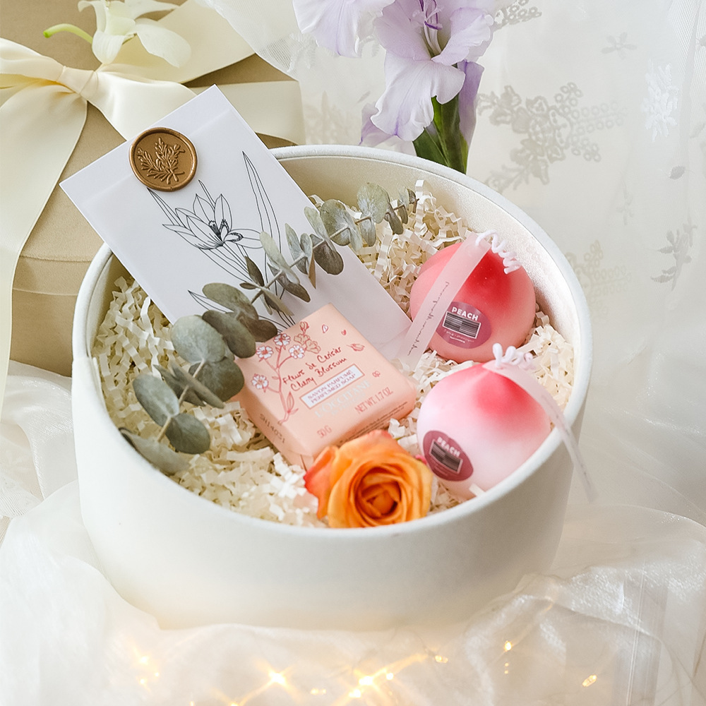   Wedding Gift Peach Aromatherapy Candle Cross-Border Handmade Fragrance Set Gift Box Fruit Candle Wedding candles