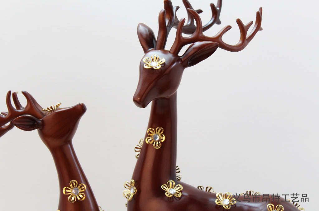 Resin Crafts Sika Deer Home Decorations Living Room Wine Cabinet Decoration Wedding Gifts Gifts Resin Crafts Sika Deer Home Decorations Living Room Wine Cabinet Decoration Wedding Gifts Gifts