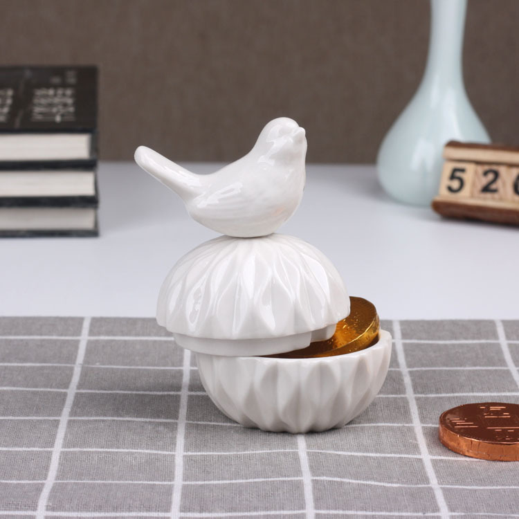 Ceramic storage tank Candy tank Storage tank Electroplating crafts home decoration storage tank wedding jewelry gift box Ceramic storage tank Candy tank Storage tank Electroplating crafts home decoration storage tank wedding jewelry gift box