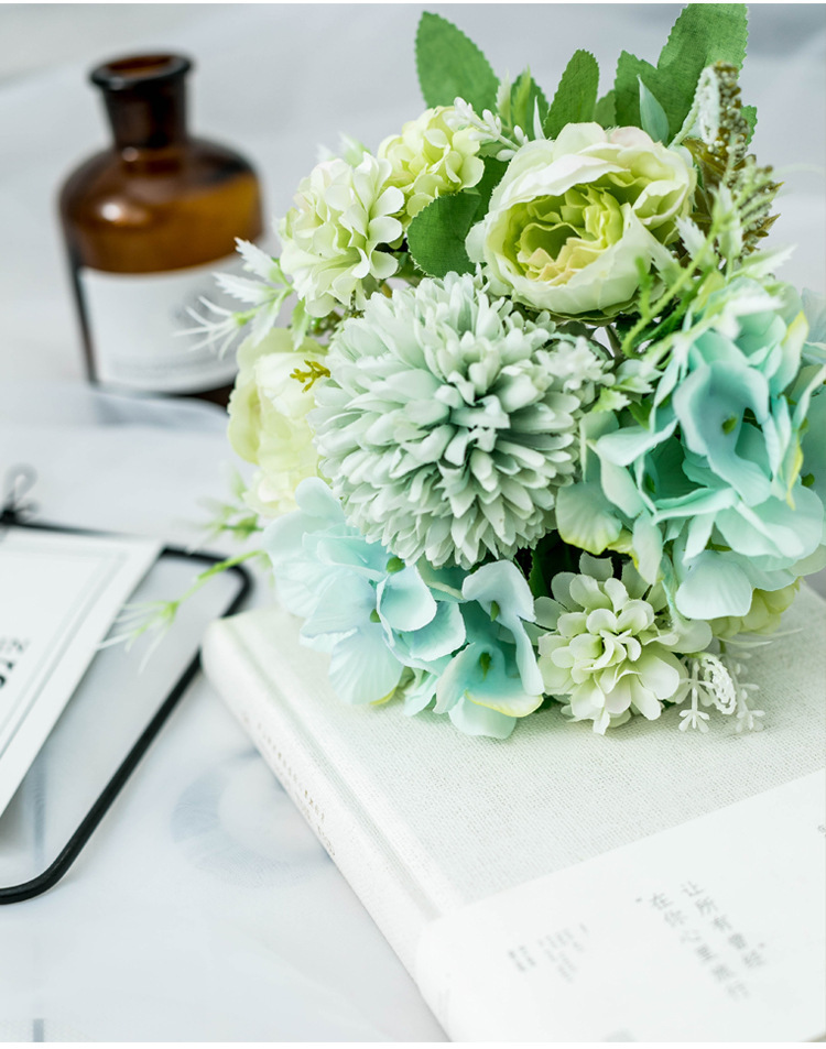 Nordic Ins Artificial Rose Wedding Bouquet Bunches Wedding Shooting Props Floral Wedding ornaments