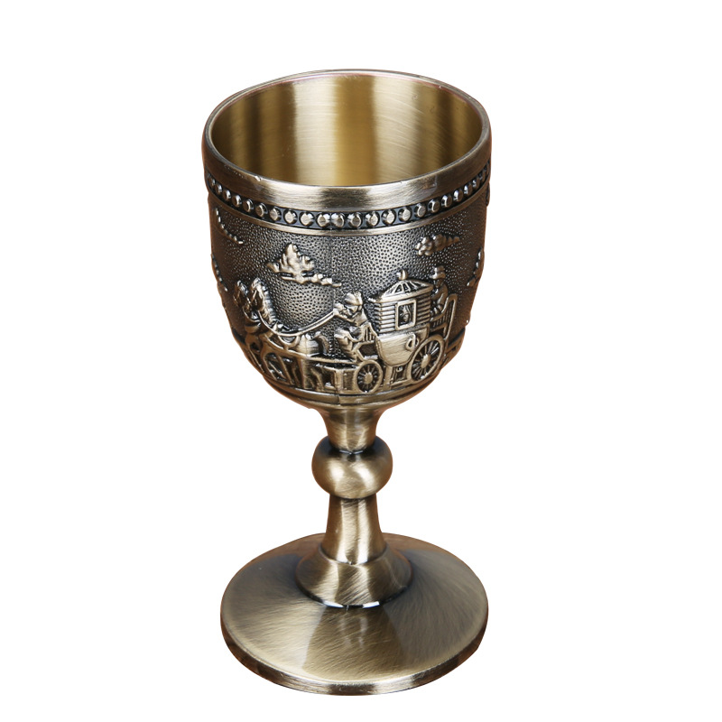2019 Liquor Glass Set Creative Household Wine Tass European Metal Castle Carriage High-Grade Ornaments Wedding
