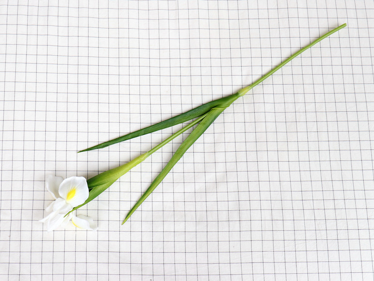 Foreign Trade Export Emulational Flower Decoration Pu Simulation Hand Feeling Irish Iris Tectorum Wedding ornaments