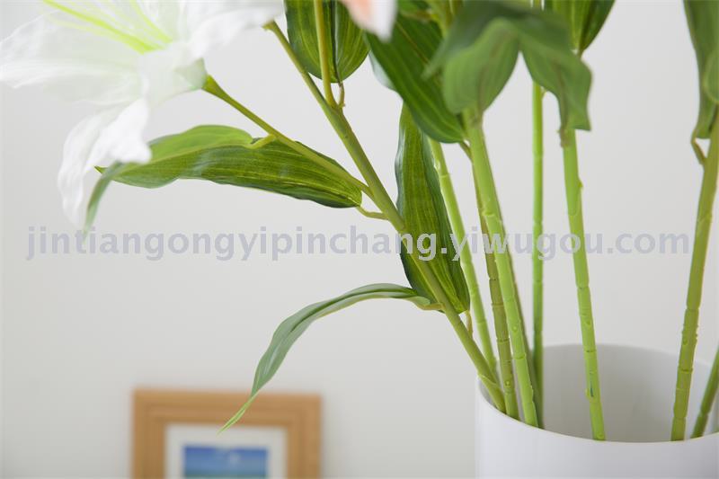 Simulation flower wedding supplies holiday flower Lily home decor Juan flowers ornaments Simulation flower wedding supplies holiday flower Lily home decor Juan flowers ornaments