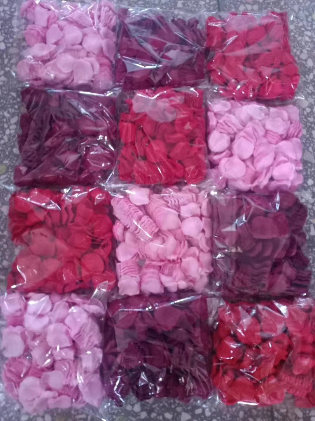Wedding supplies 1 JIN 1 Outfit non-woven, woven petals Wedding decoration factory sales quality assurance Wedding supplies 1 JIN 1 Outfit non-woven, woven petals Wedding decoration factory sales quality assurance