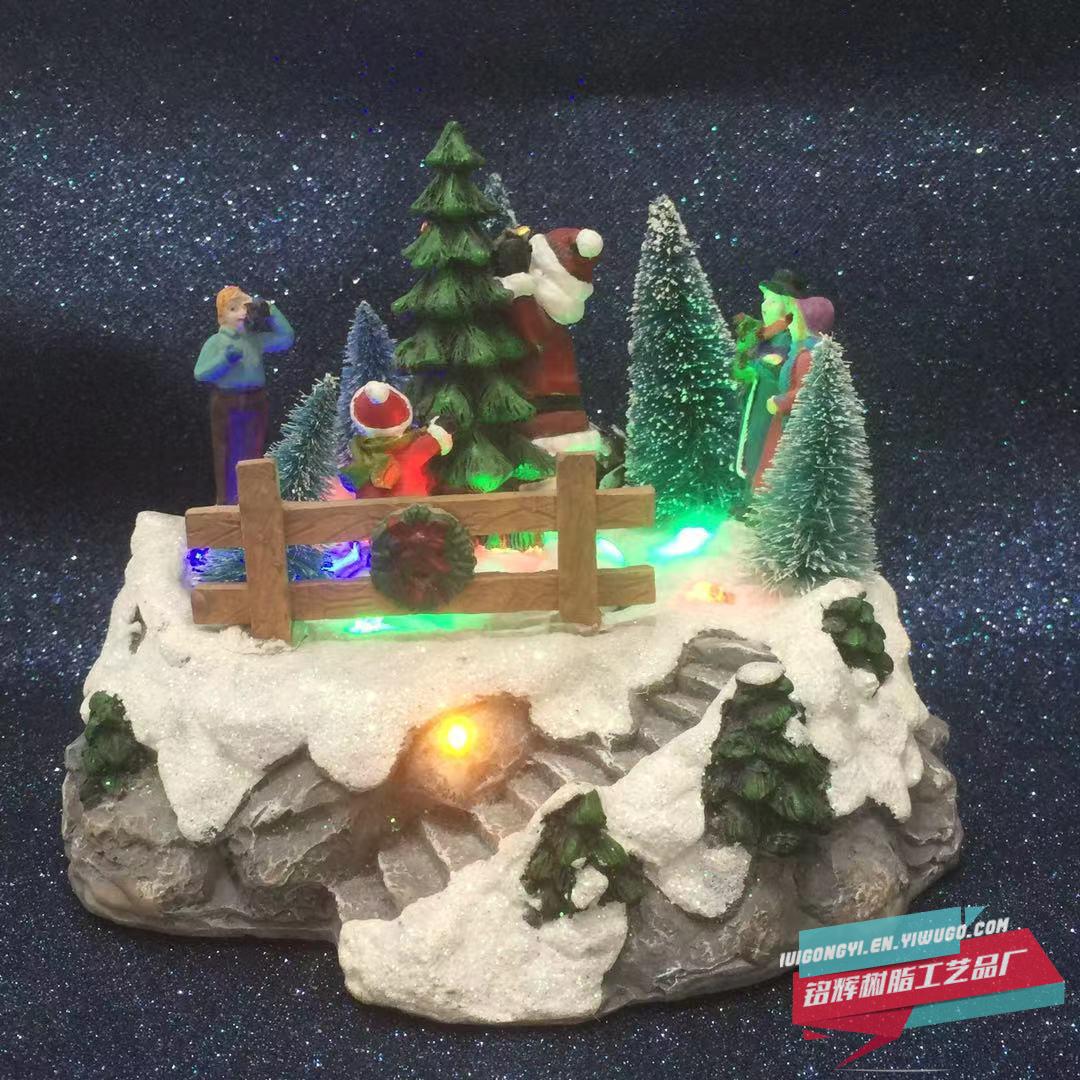 Manufacturer sells new electric Santa Claus Christmas tree for Christmas inside the crystal ball with music spinning Manufacturer sells new electric Santa Claus Christmas tree for Christmas inside the crystal ball with music spinning