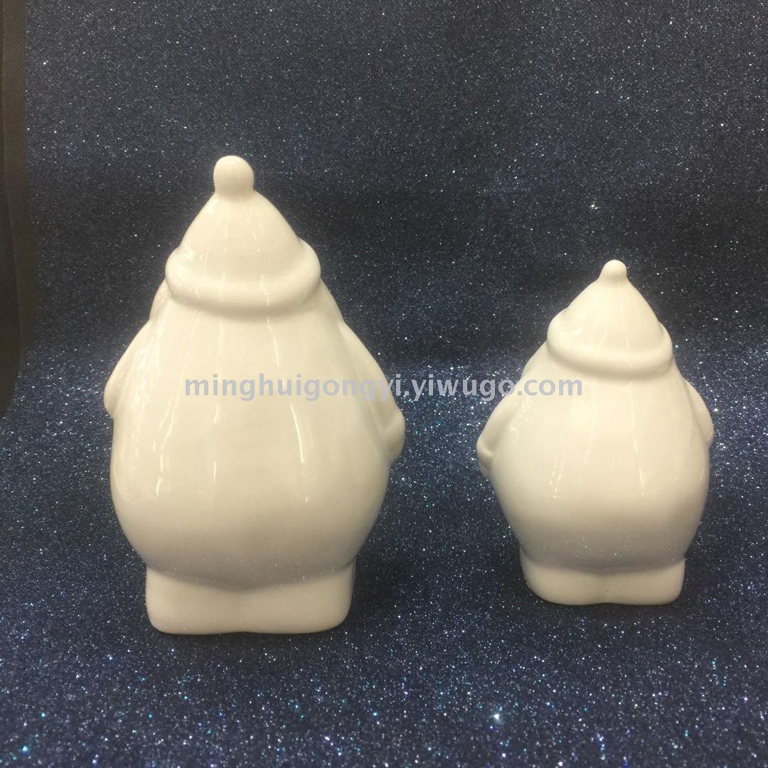 We supply many kinds of Christmas decorations with white porcelain Santa Claus toy car