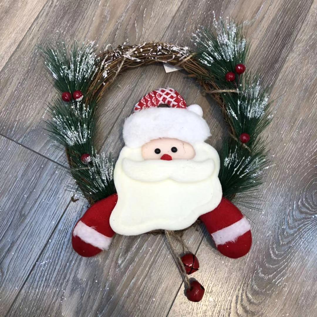 Christmas wreath cloth art pendant Christmas articles Santa Claus wreath decoration Christmas wreath cloth art pendant Christmas articles Santa Claus wreath decoration
