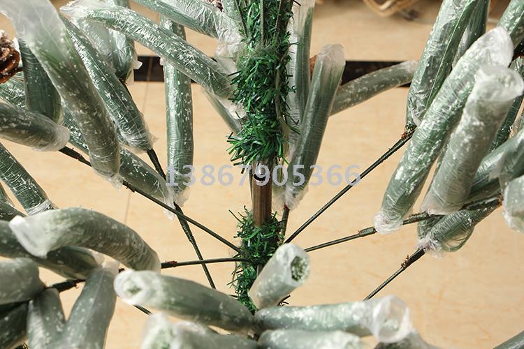 Christmas tree pine needle tree luxury tree tree ornaments 12cm leaves loose needle tree Christmas tree pine needle tree luxury tree tree ornaments 12cm leaves loose needle tree