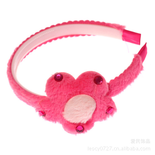 Carnival of Halloween supplies manufacturers selling cute little Princess head