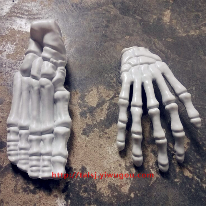 The human skeleton hand Halloween supplies film and television stage performances Party props The human skeleton hand Halloween supplies film and television stage performances Party props