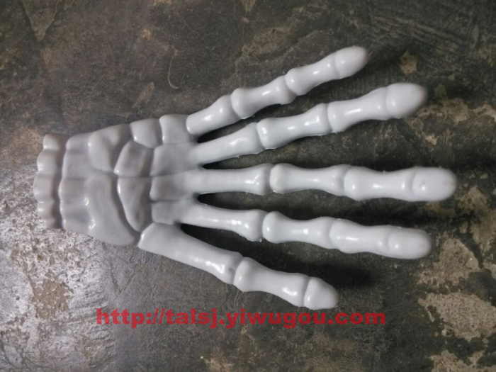 The human skeleton hand Halloween supplies film and television stage performances Party props The human skeleton hand Halloween supplies film and television stage performances Party props