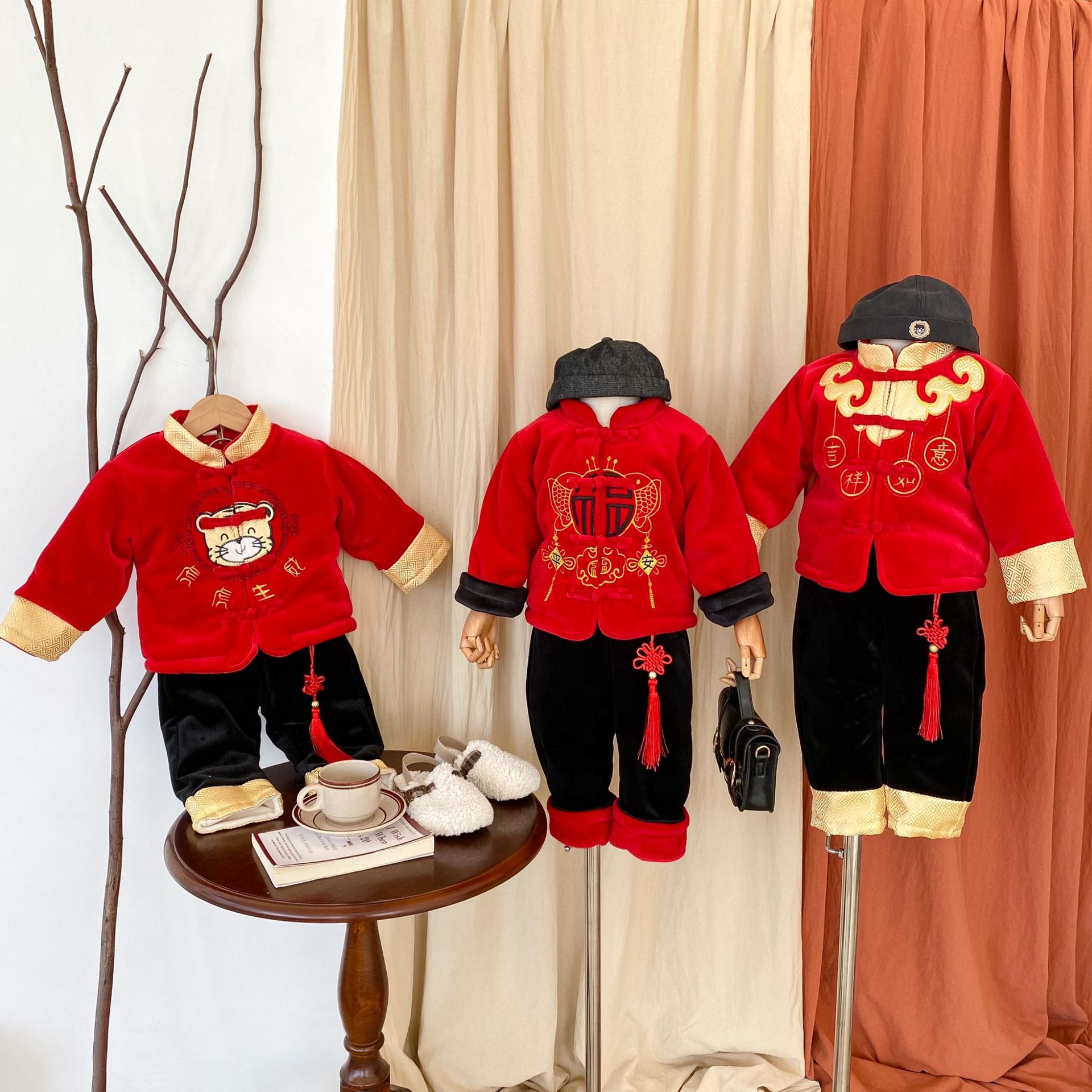 Children's New Spring Festival Men's and Women's Baby plus Velvet Thickened Two-Piece Suit Elegant Chinese Style Satin Embroidery New Year New Year Clothes Children's New Spring Festival Men's and Women's Baby plus Velvet Thickened Two-Piece Suit Elegant Chinese Style Satin Embroidery New Year New Year Clothes