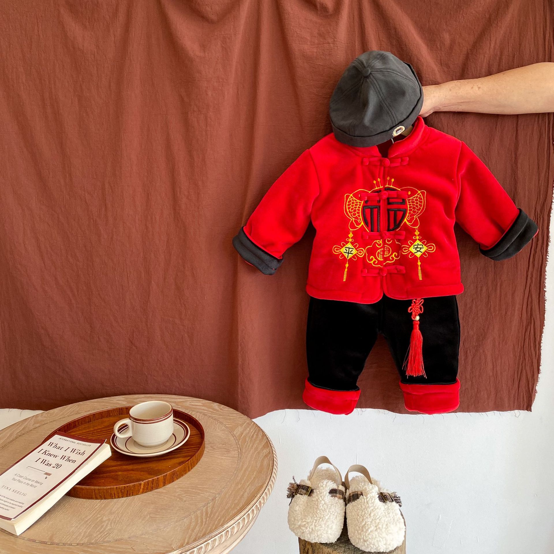 Children's New Spring Festival Men's and Women's Baby plus Velvet Thickened Two-Piece Suit Elegant Chinese Style Satin Embroidery New Year New Year Clothes Children's New Spring Festival Men's and Women's Baby plus Velvet Thickened Two-Piece Suit Elegant Chinese Style Satin Embroidery New Year New Year Clothes